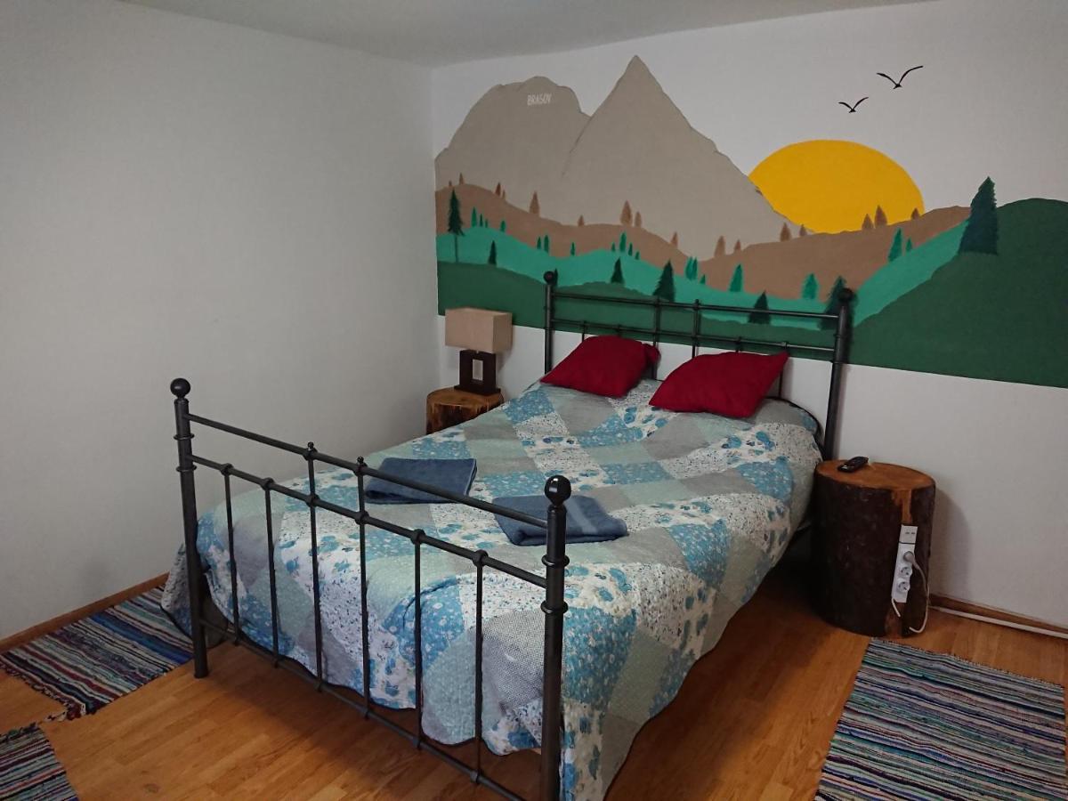 Katy'S Studio Apartment บราชอฟ ภายนอก รูปภาพ